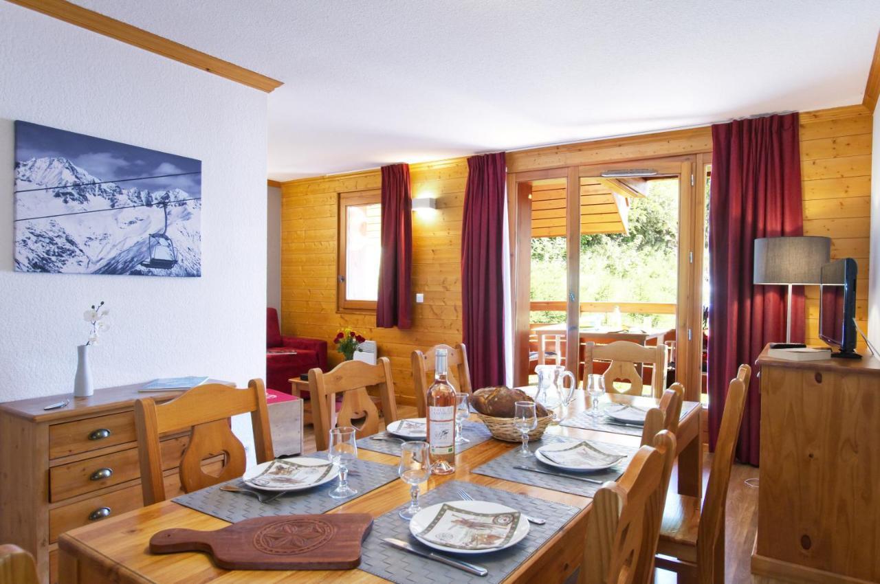 Residence Odalys Le Hameau Et Les Chalets De La Vallee D'Or Valloire Exteriör bild