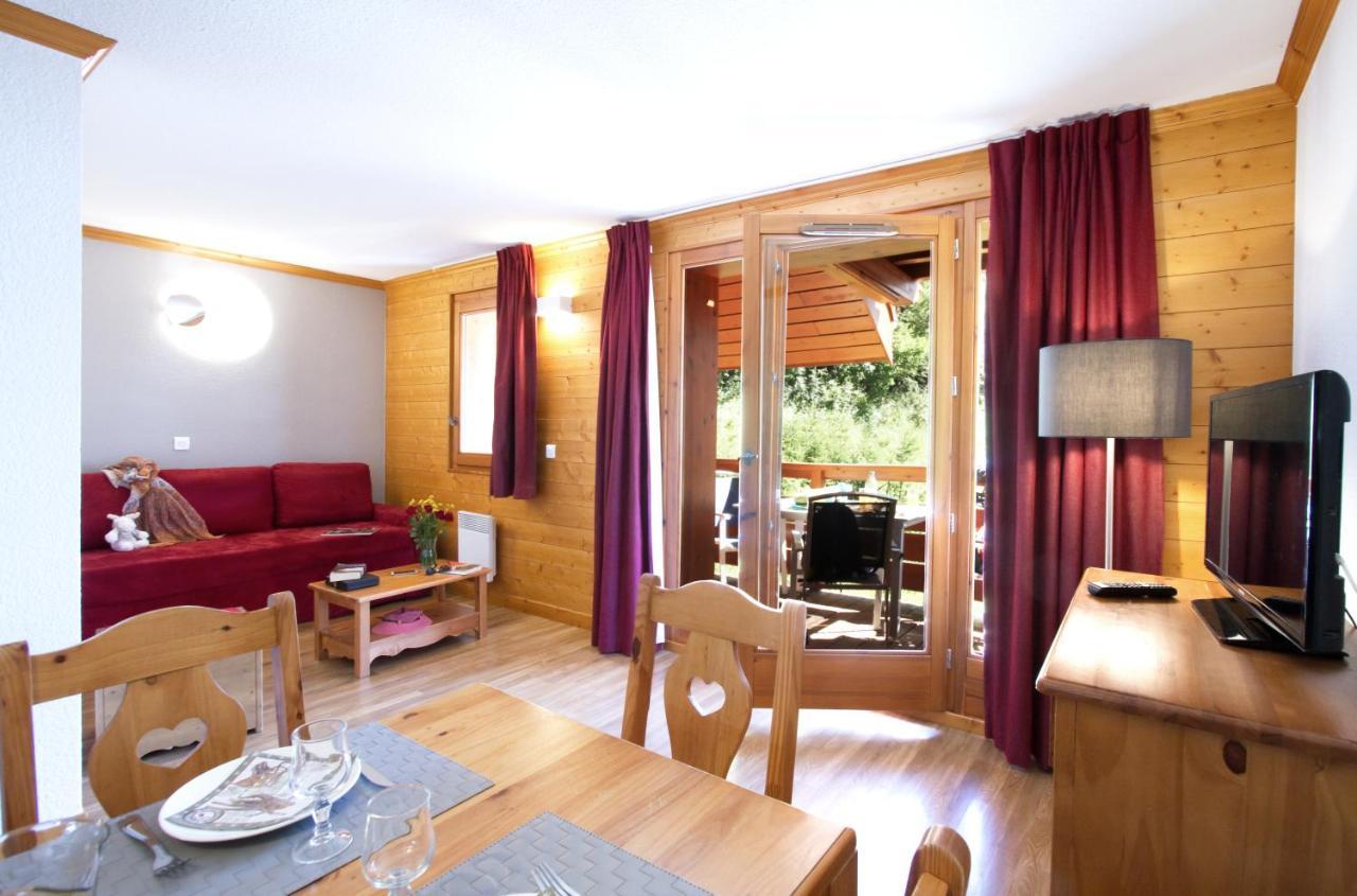 Residence Odalys Le Hameau Et Les Chalets De La Vallee D'Or Valloire Exteriör bild