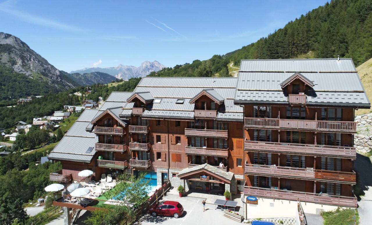 Residence Odalys Le Hameau Et Les Chalets De La Vallee D'Or Valloire Exteriör bild