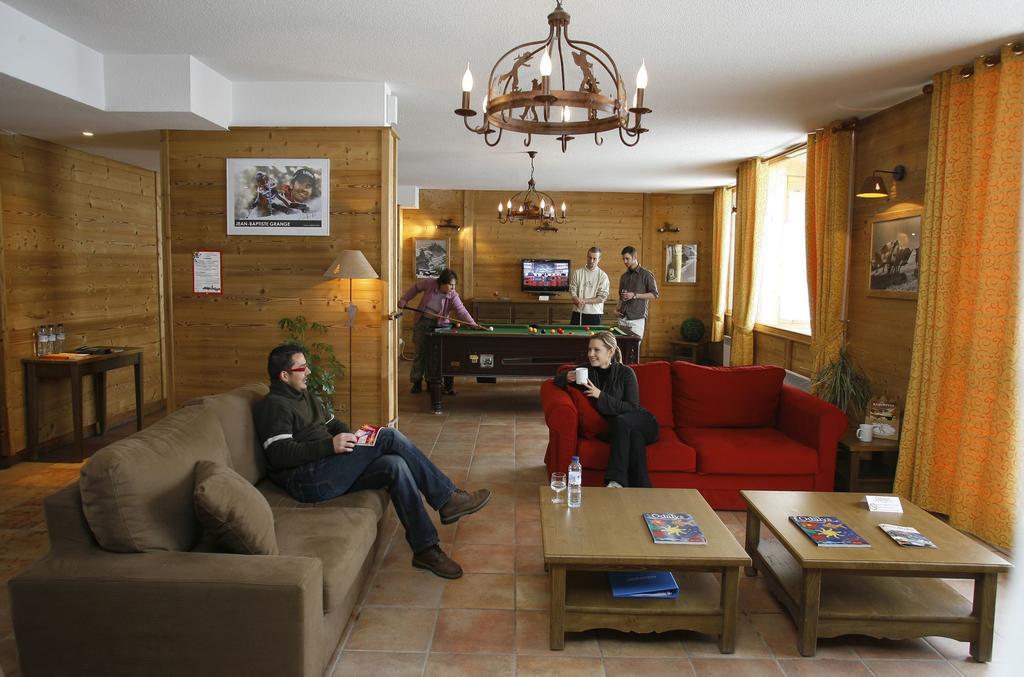 Residence Odalys Le Hameau Et Les Chalets De La Vallee D'Or Valloire Exteriör bild