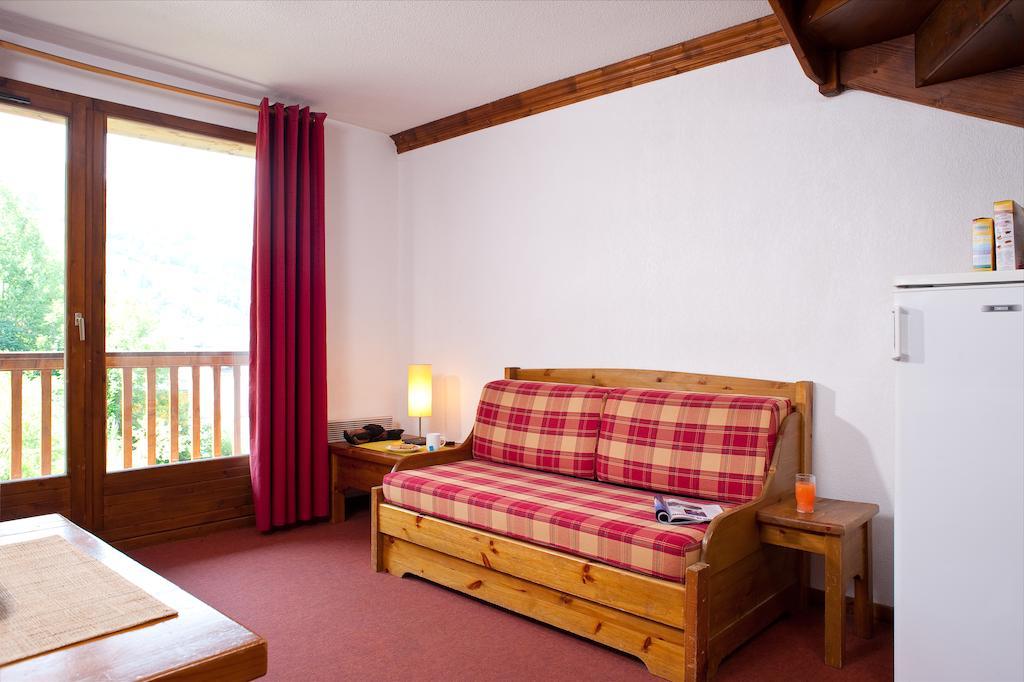 Residence Odalys Le Hameau Et Les Chalets De La Vallee D'Or Valloire Rum bild