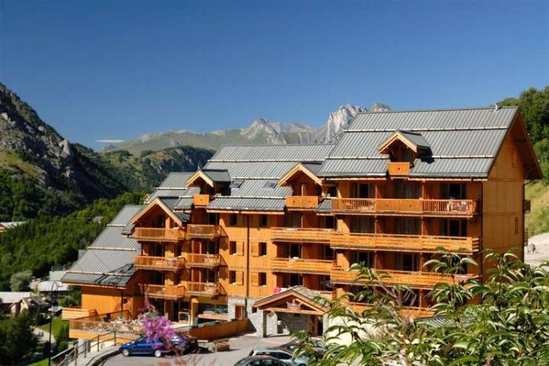 Residence Odalys Le Hameau Et Les Chalets De La Vallee D'Or Valloire Exteriör bild